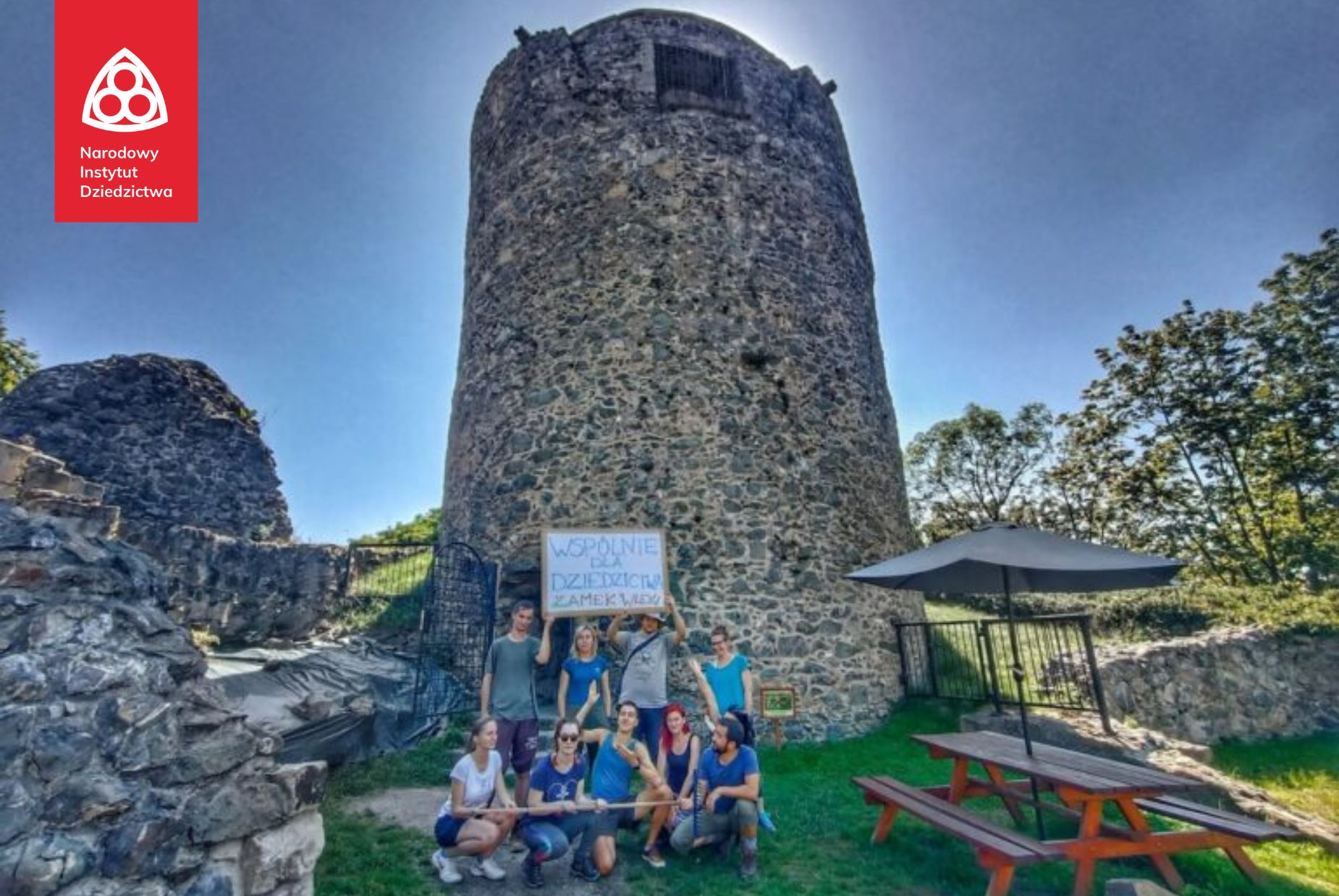 Miniaturka dalsze odkrywanie gory zamkowej we wleniu odslona trzecia stowarzyszenie wieza ksiazeca w siedlecinie