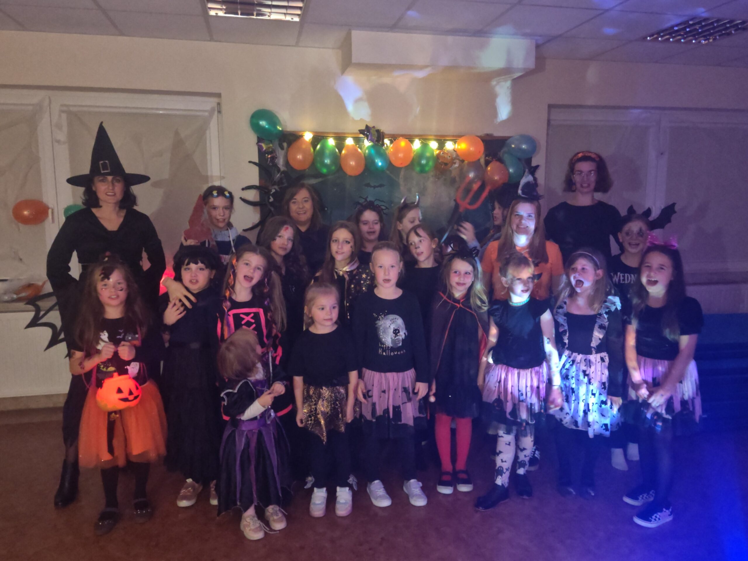 Wieczór z wiedźmami 1